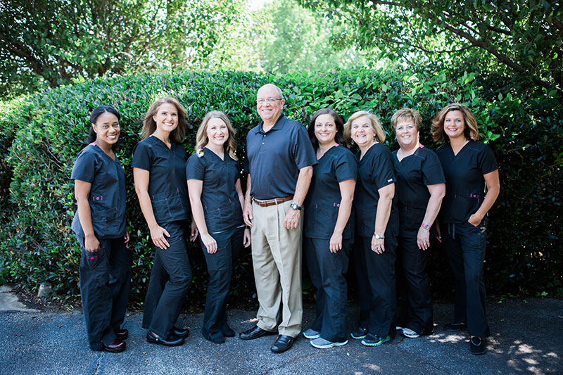 the James M. Kinney Family Dentistry staff posing